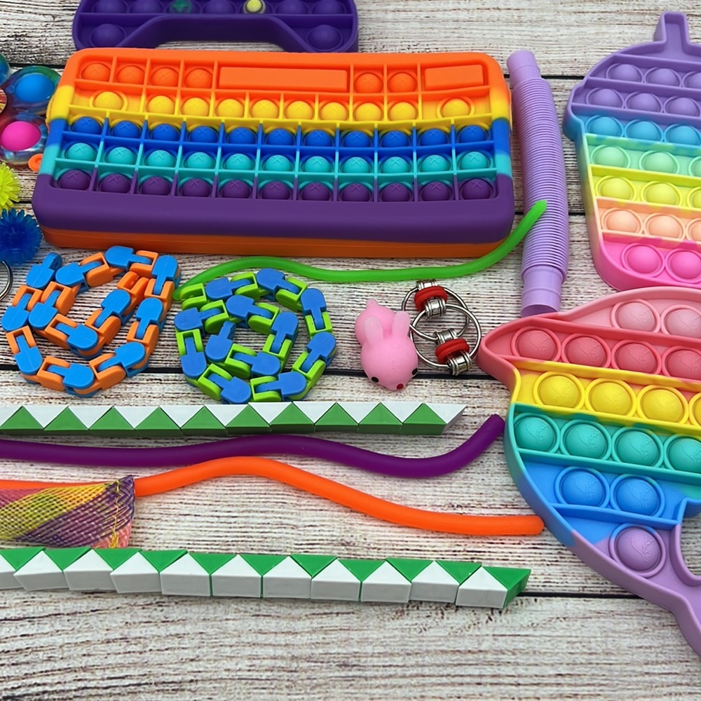 Vibrant Colored Fidget Bundle with Pencil Pouch 24 pieces - Picture 4 of 10